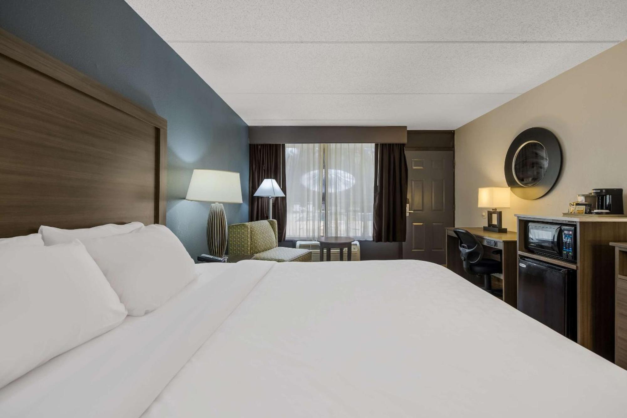 Quality Inn Asheville Airport Флетчер Екстер'єр фото